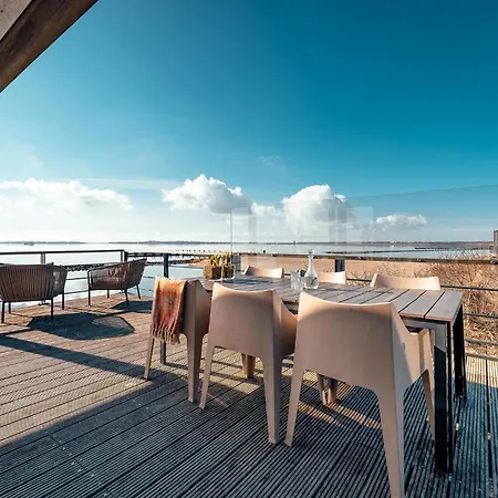 13 - Statement | Design On The Waterfront With A Private Villa *
