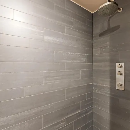 Villa Luxury Waterfront Retreat 4p - Comfort & Panoramisch Uitzicht - 13