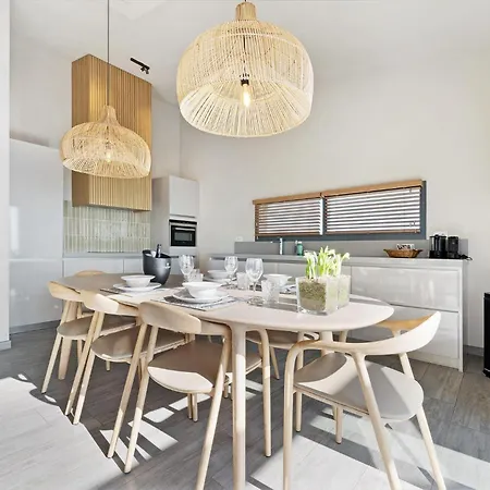 13 - Statement | Design On The Waterfront With A Private Villa Ouddorp