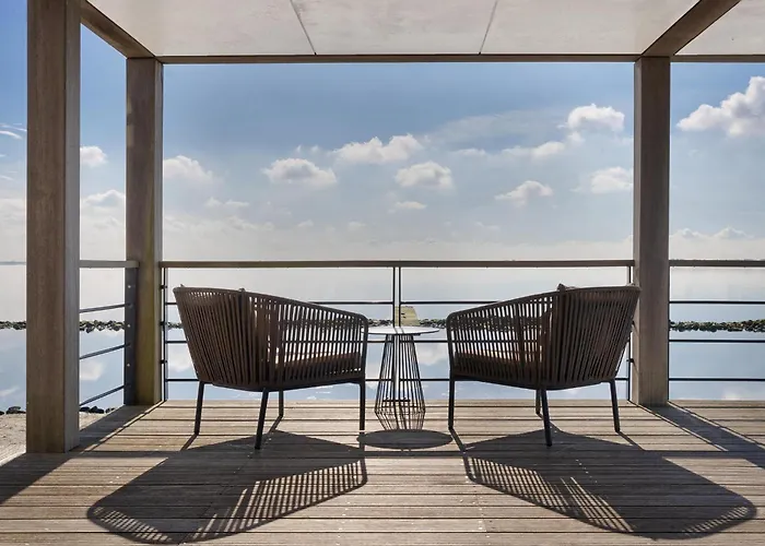 Villa Luxury Waterfront Retreat 4p - Comfort & Panoramisch Uitzicht - 13