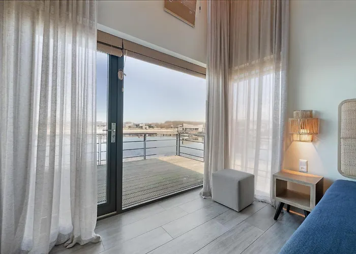 Luxury Waterfront Retreat 4p - Comfort & Panoramisch Uitzicht - 13 Villa